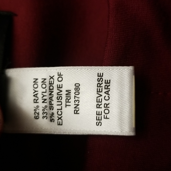 Fabulous Versona cranberry pants - Picture 8 of 9